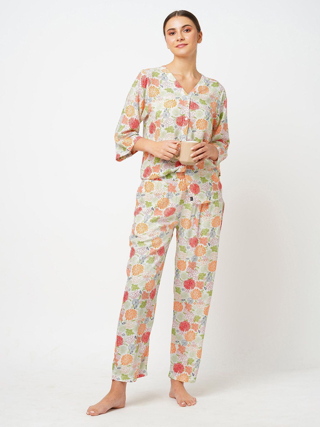 ESTERIA Lapel Collar Floral Printed Night suit