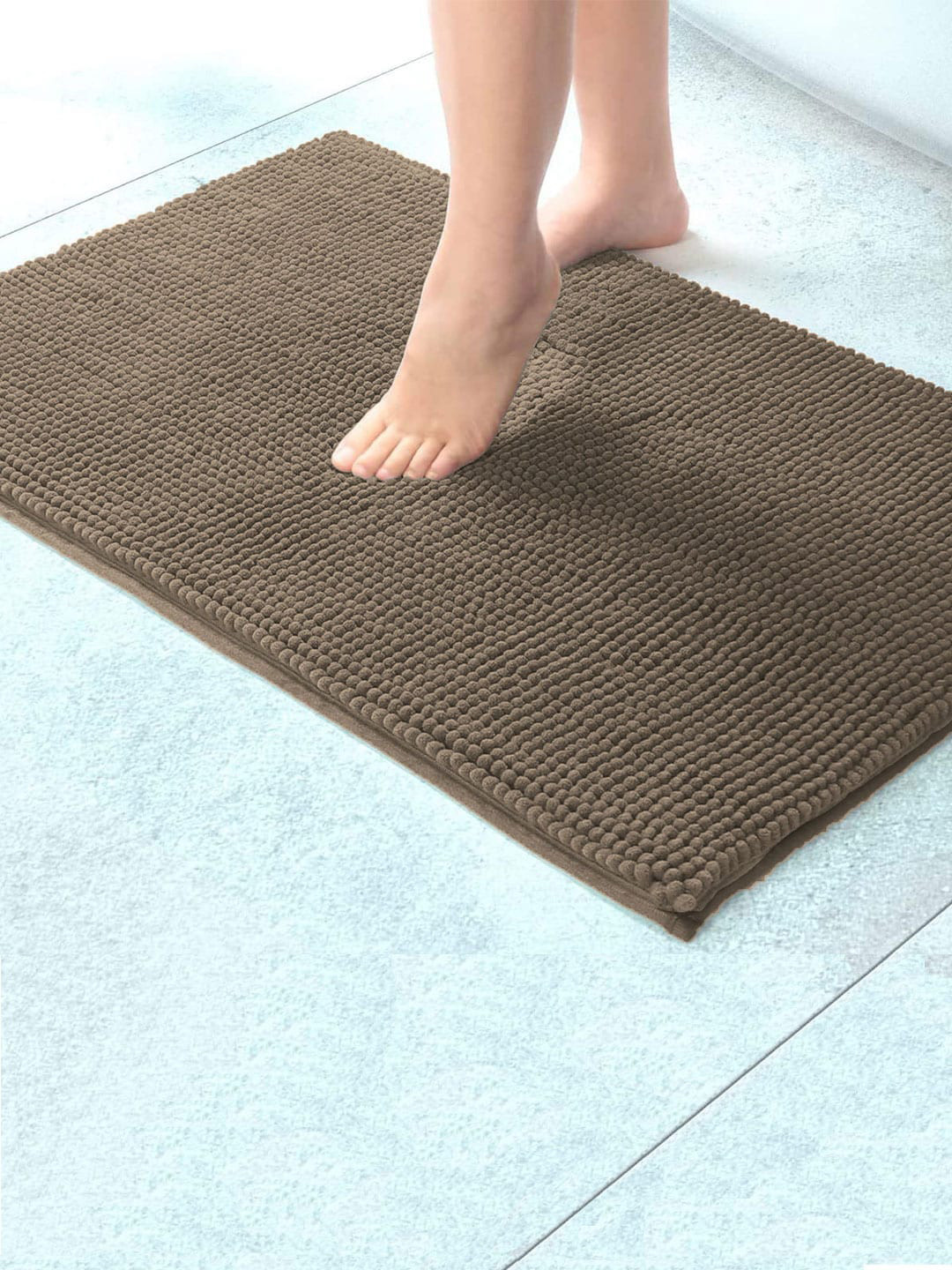 LUXEHOME INTERNATIONAL Chenille Coffee Brown Anti-Skid Bath Rug