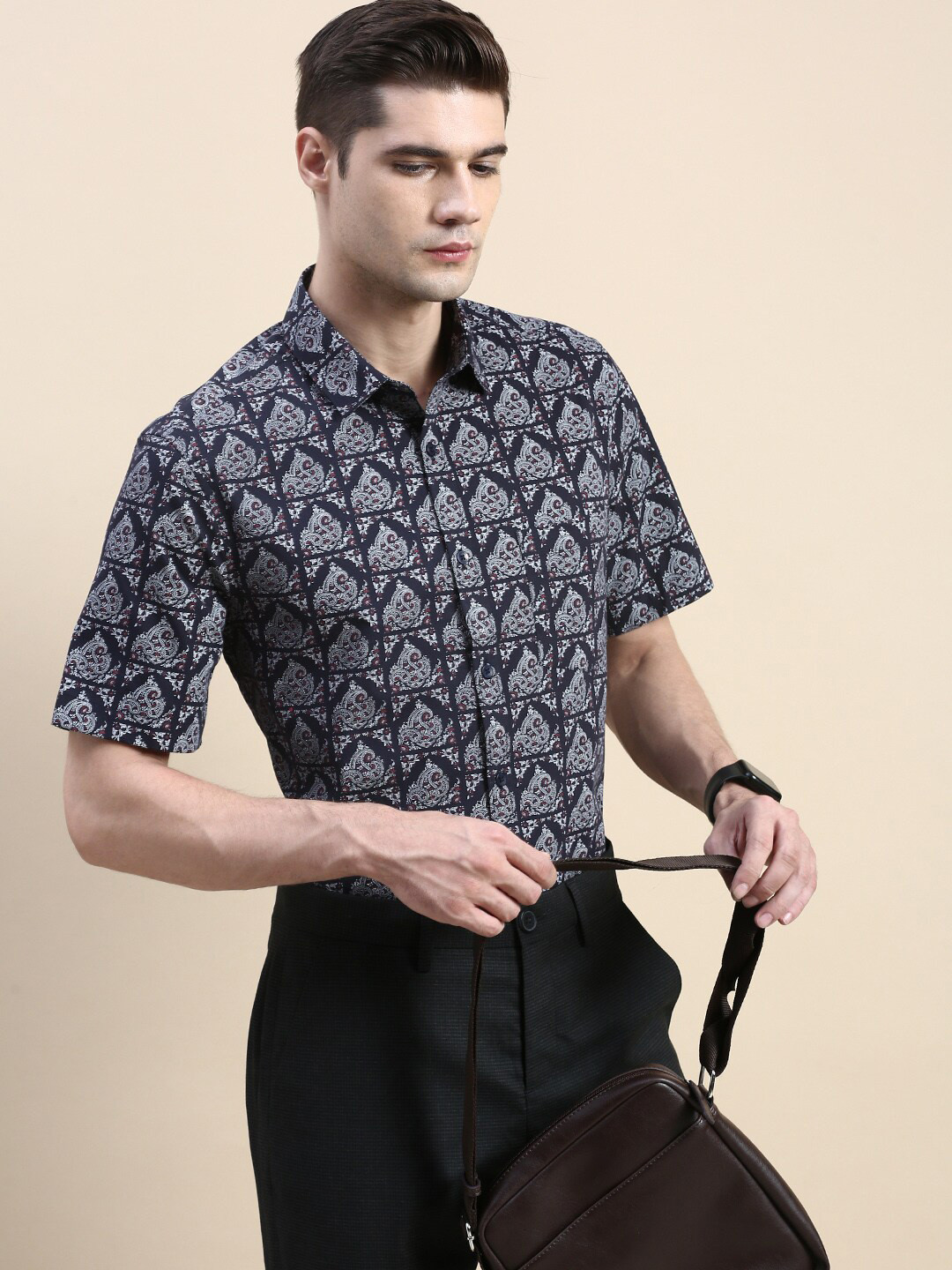INVICTUS Standard Slim Fit Ethnic Printed Cotton Formal Shirt