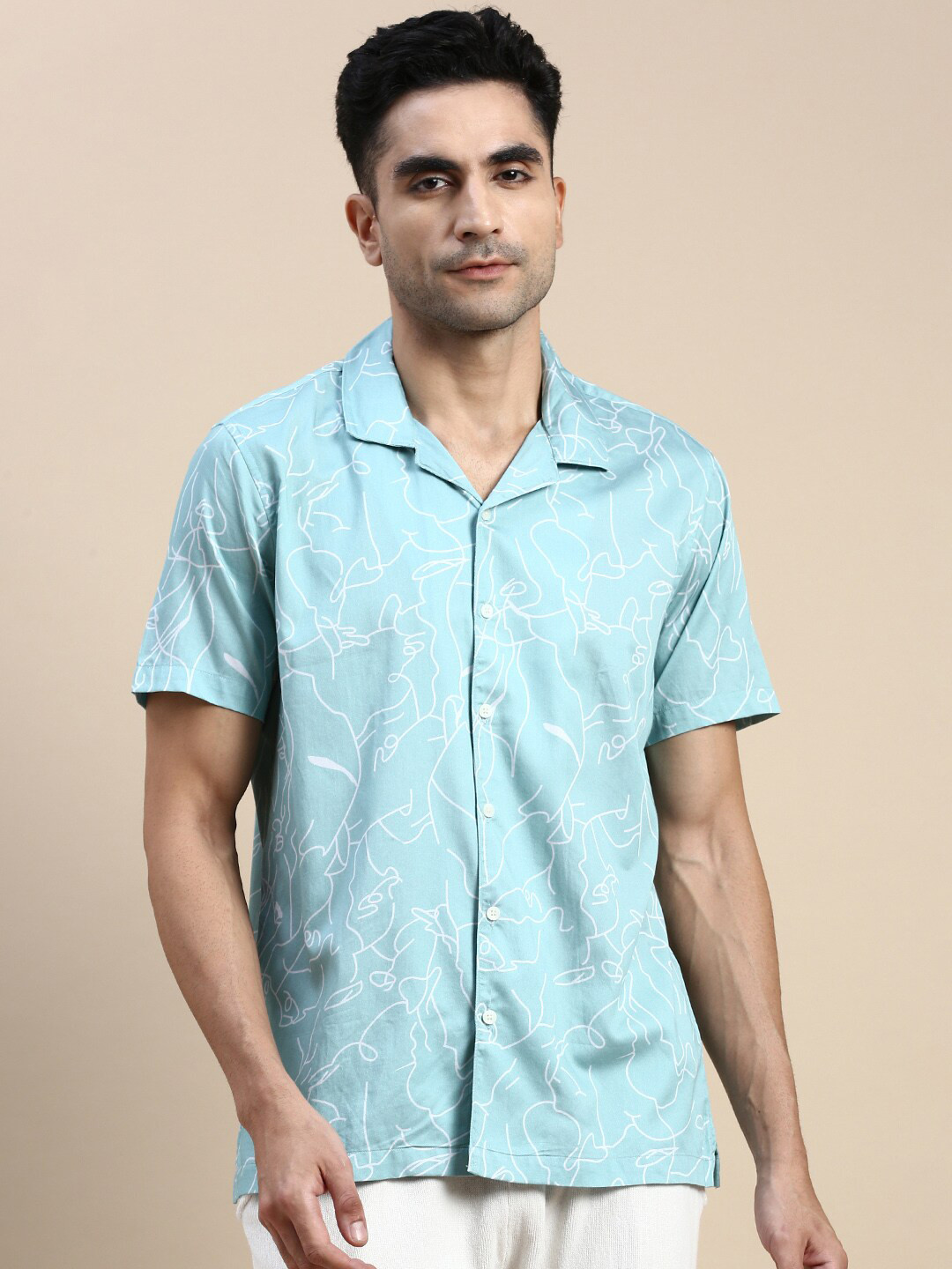 INVICTUS Club Cuban Collar Abstract printed Slim Fit Opaque Casual Cotton Shirt