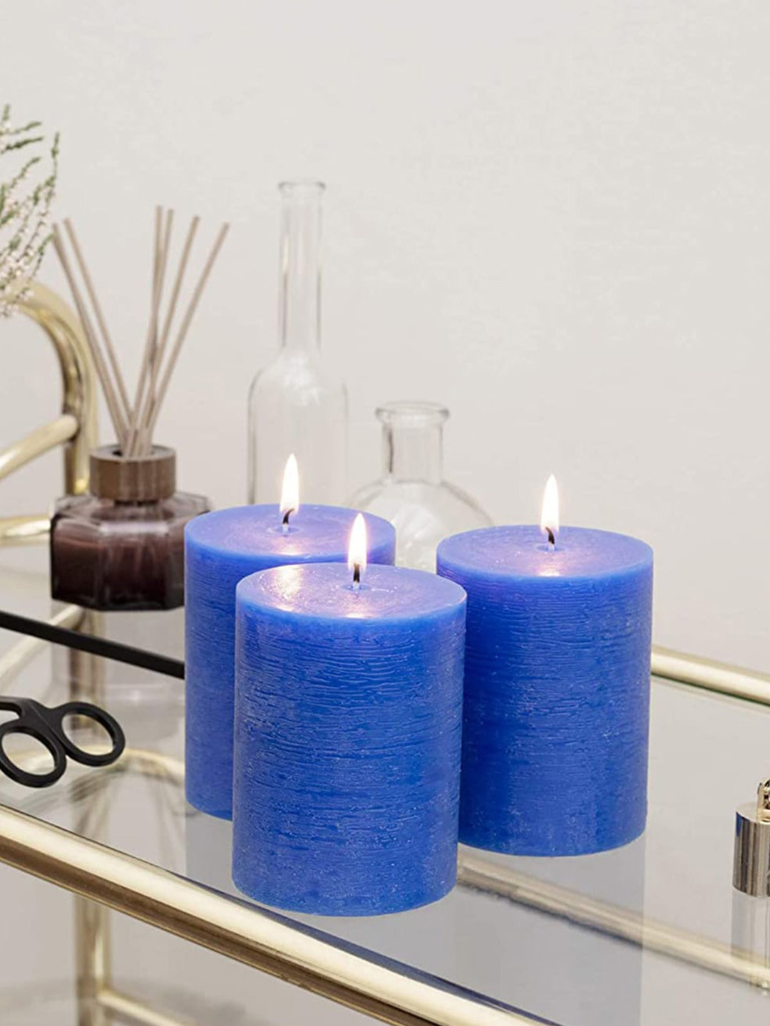 Aromatic Fables Rustic 3Pcs 1 Wick Strawberry Solid Geometric Regular Pillar Candles