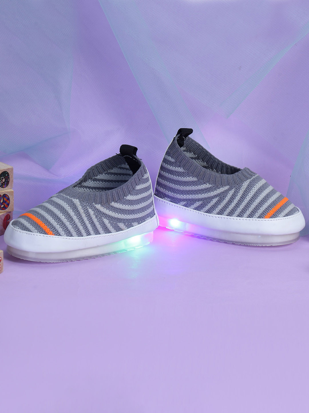 CHiU Infants Kids Striped Lightweight Mesh Comfort Insole Slip-On Sneakers With LED Lights