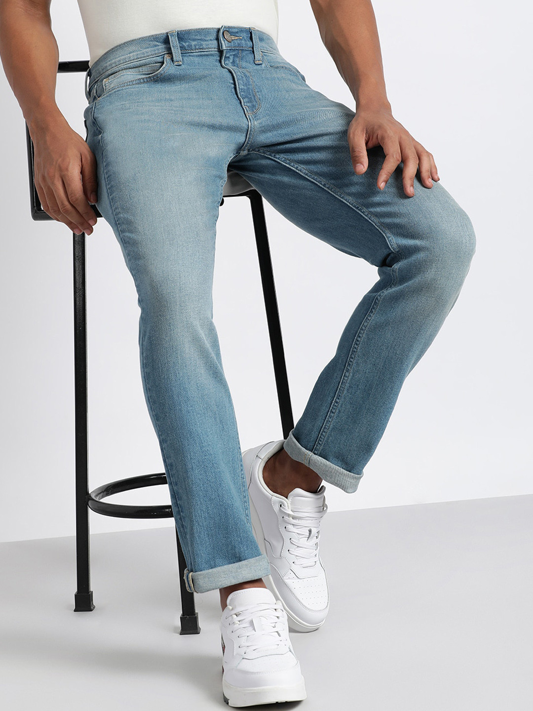 Lee Men Slim Fit Clean Look Light Fade Stretchable Jeans