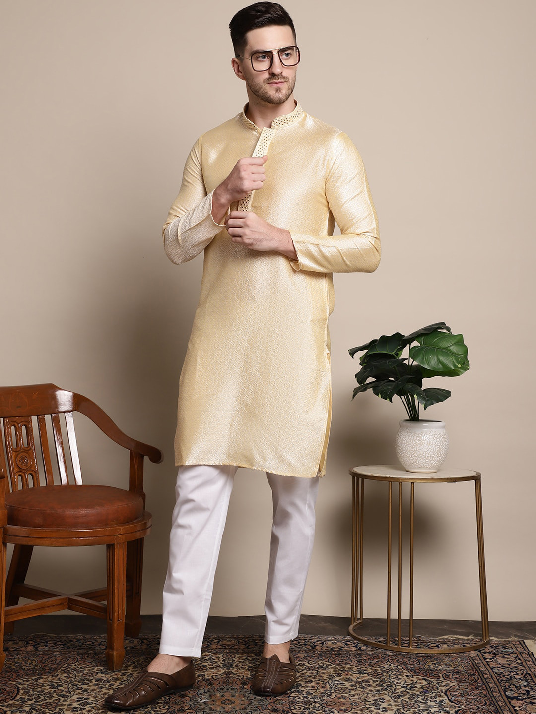 Anouk Regular Kurta With Pyjamas