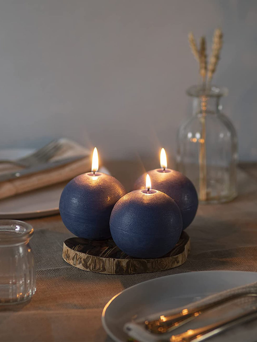 Aromatic Fables Dreams 3Pcs Scented 1 Wick Lavender Solid Geometric Regular Pillar Candles