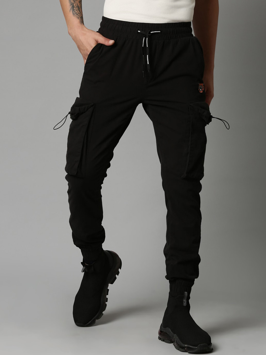 Breakbounce Men Black Comfort Slim Fit Joggers Trousers