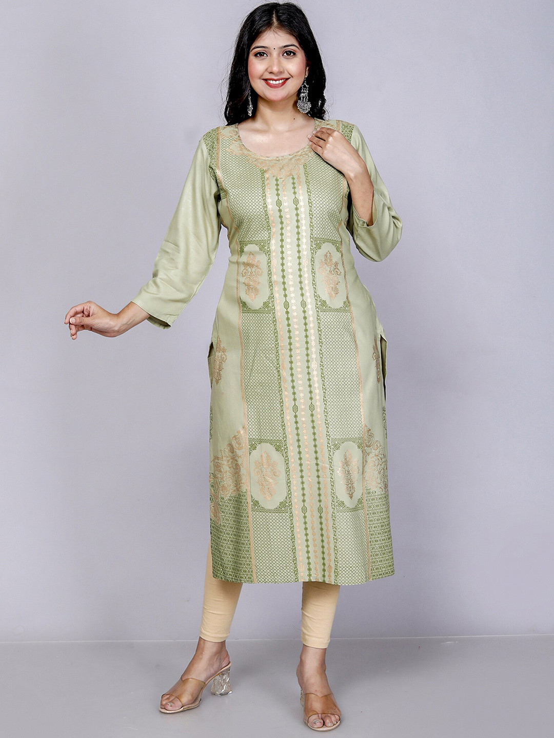 Jevi Prints Ethnic Motifs Foil Printed Round Neck Long Sleeves Straight Kurta