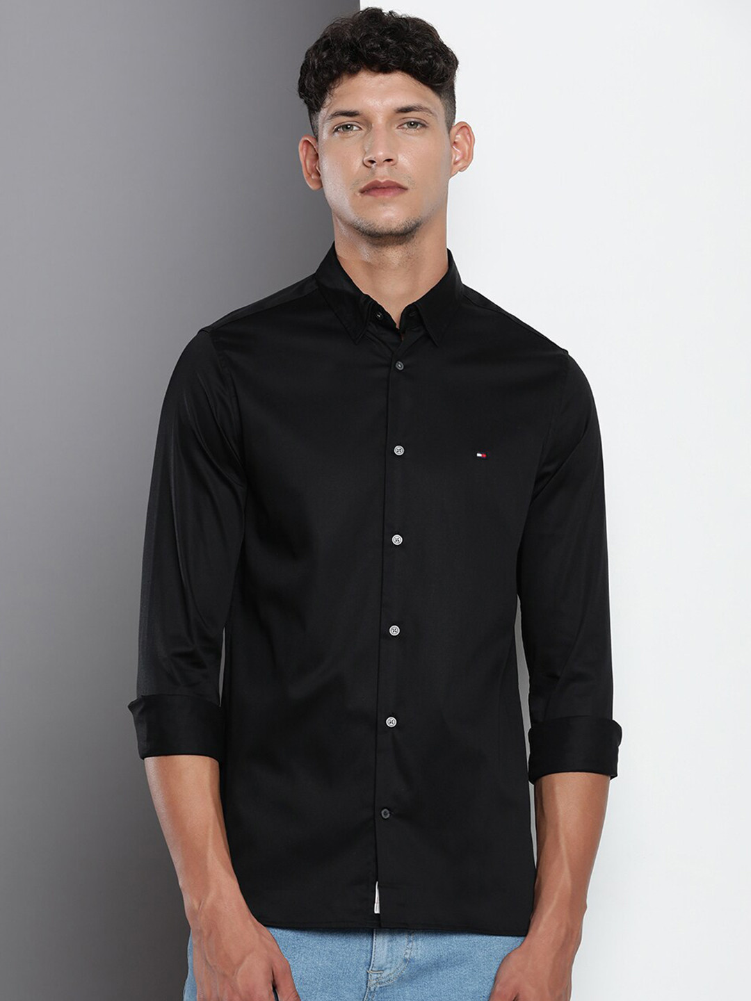 Tommy Hilfiger Spread Collar Regular Fit Casual Shirt