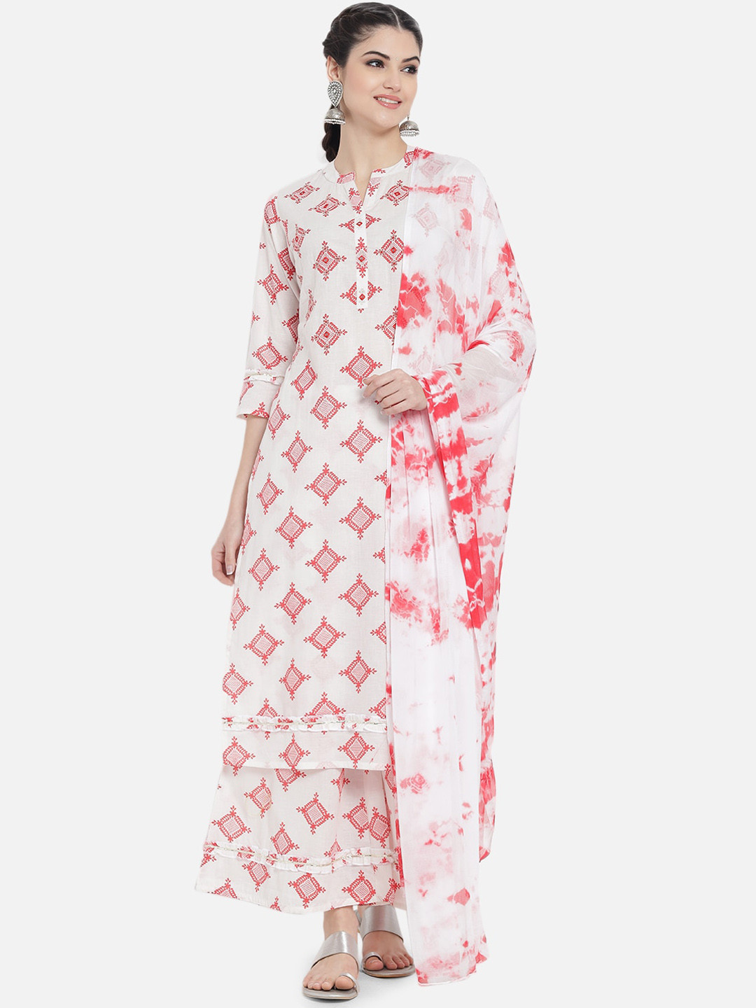 AAYUMI Geometric Printed Mandarin Collar Mirror Work Pure Cotton Kurta Set