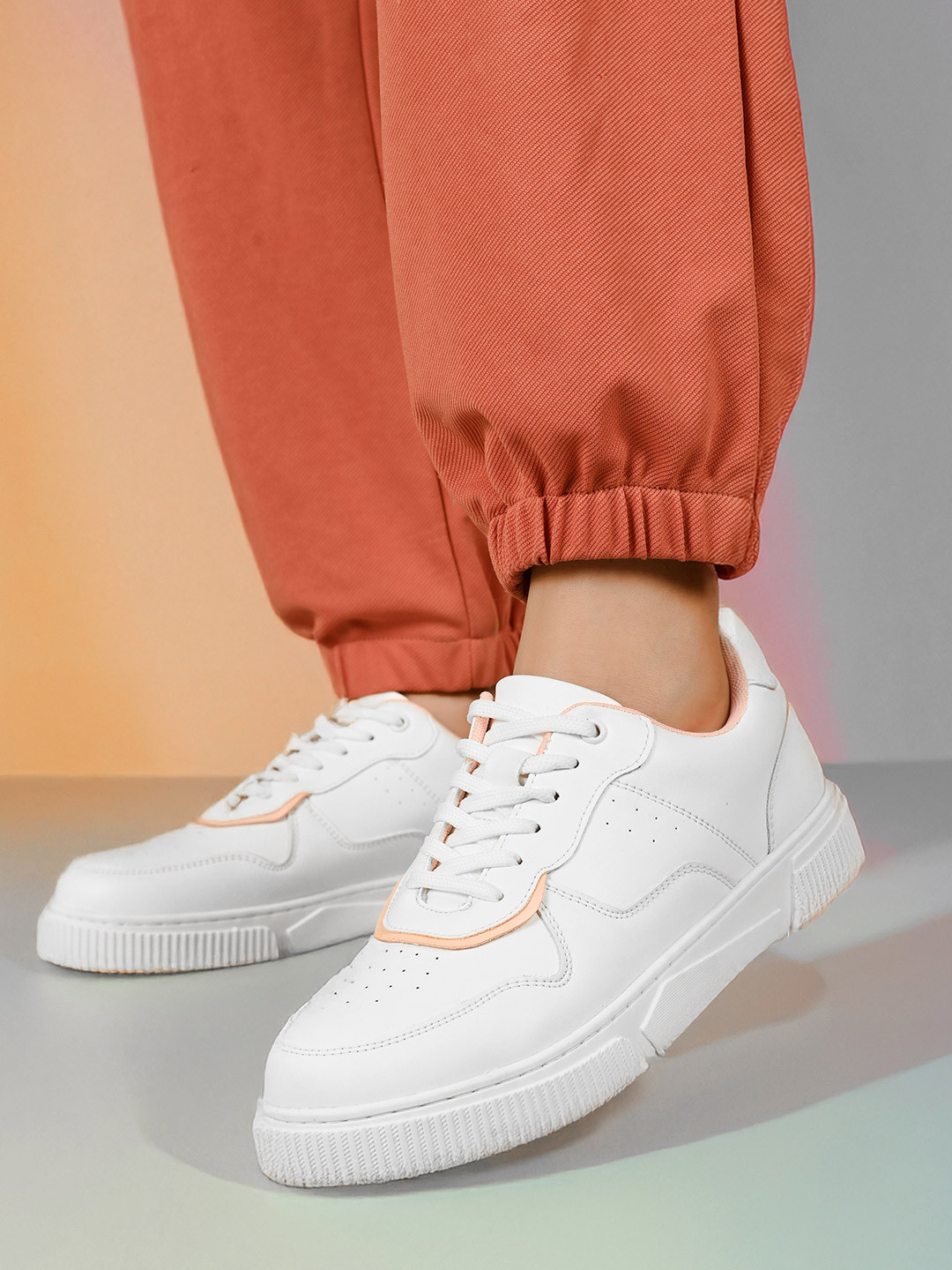 HRX by Hrithik Roshan Women White & Pink Perforated Lightweight Sneakers