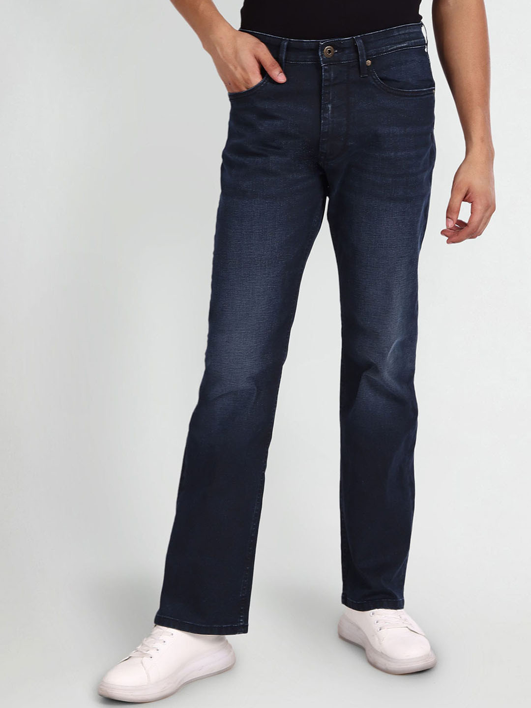 Flying Machine Men Straight Fit Clean Look Stretchable  Jeans