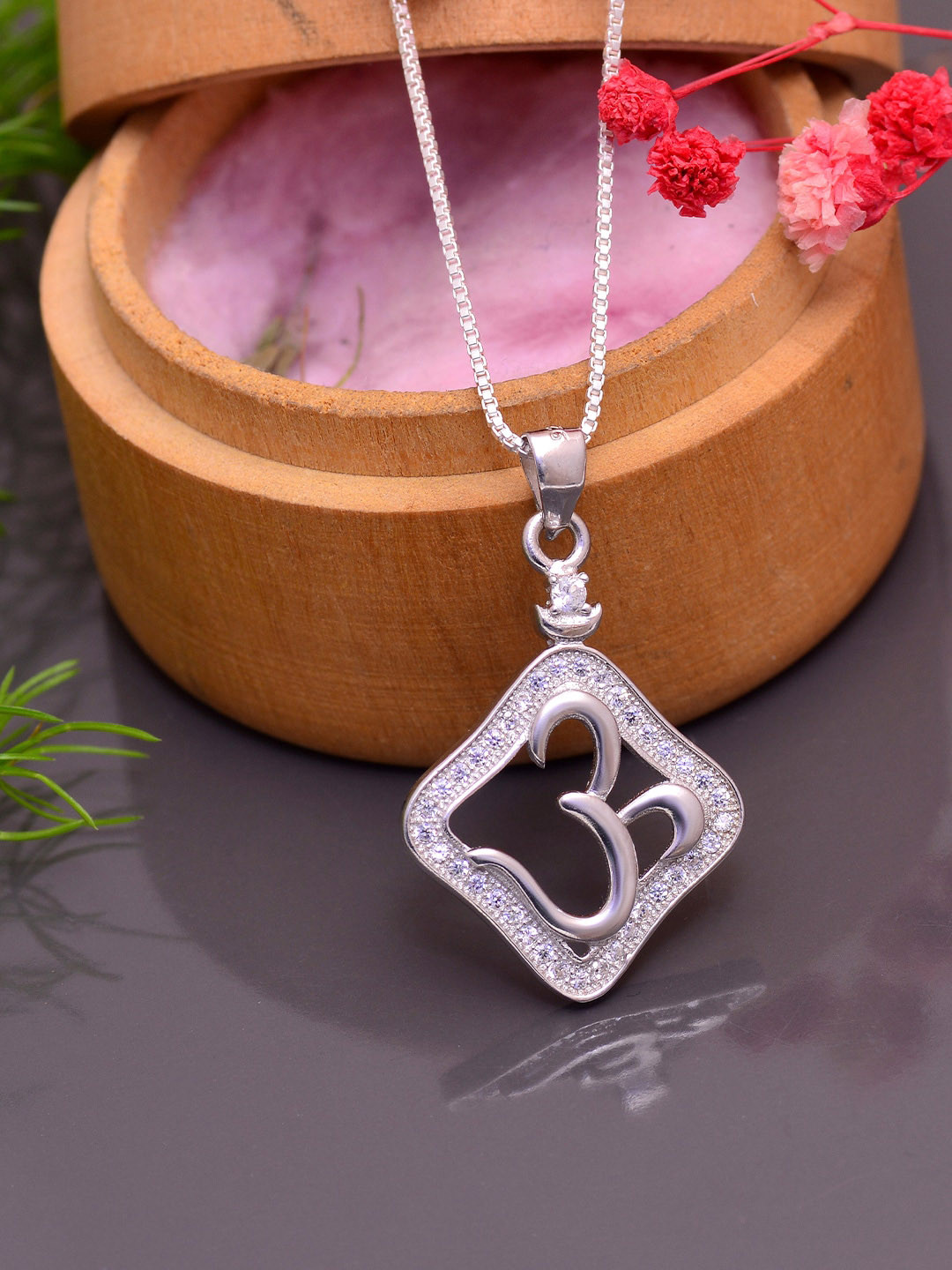 Abhooshan 925 Sterling Silver Cubic Zirconia-Studded Om Charm Pendant Wit Chain