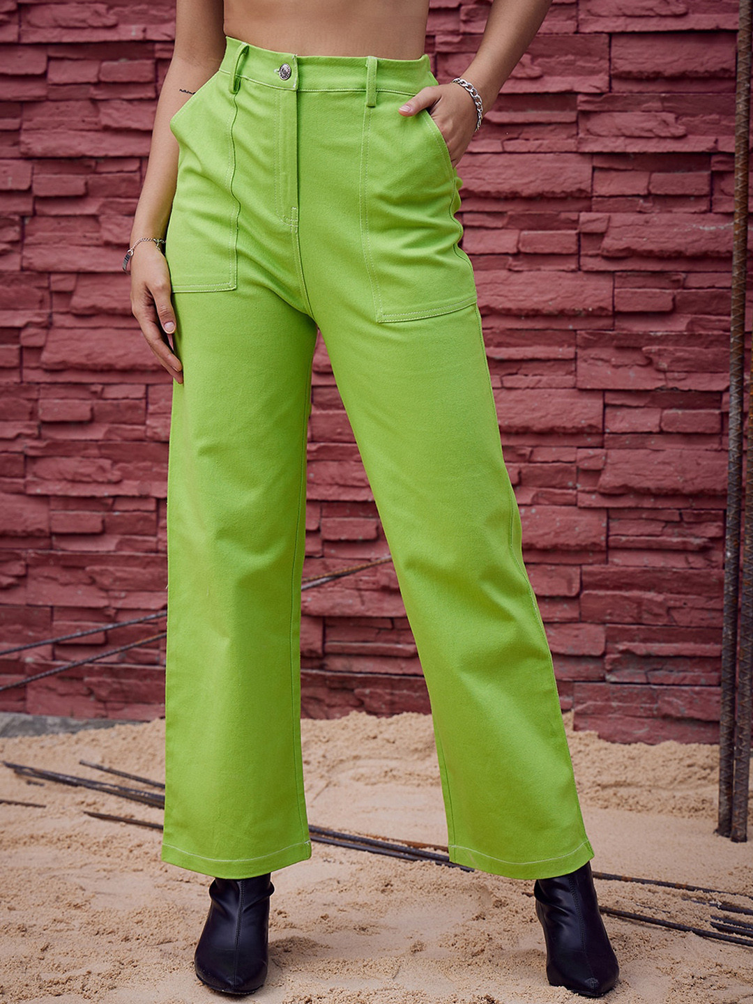 Athena Women Green Straight Fit Mid-Rise Coloured Clean Look Jeans