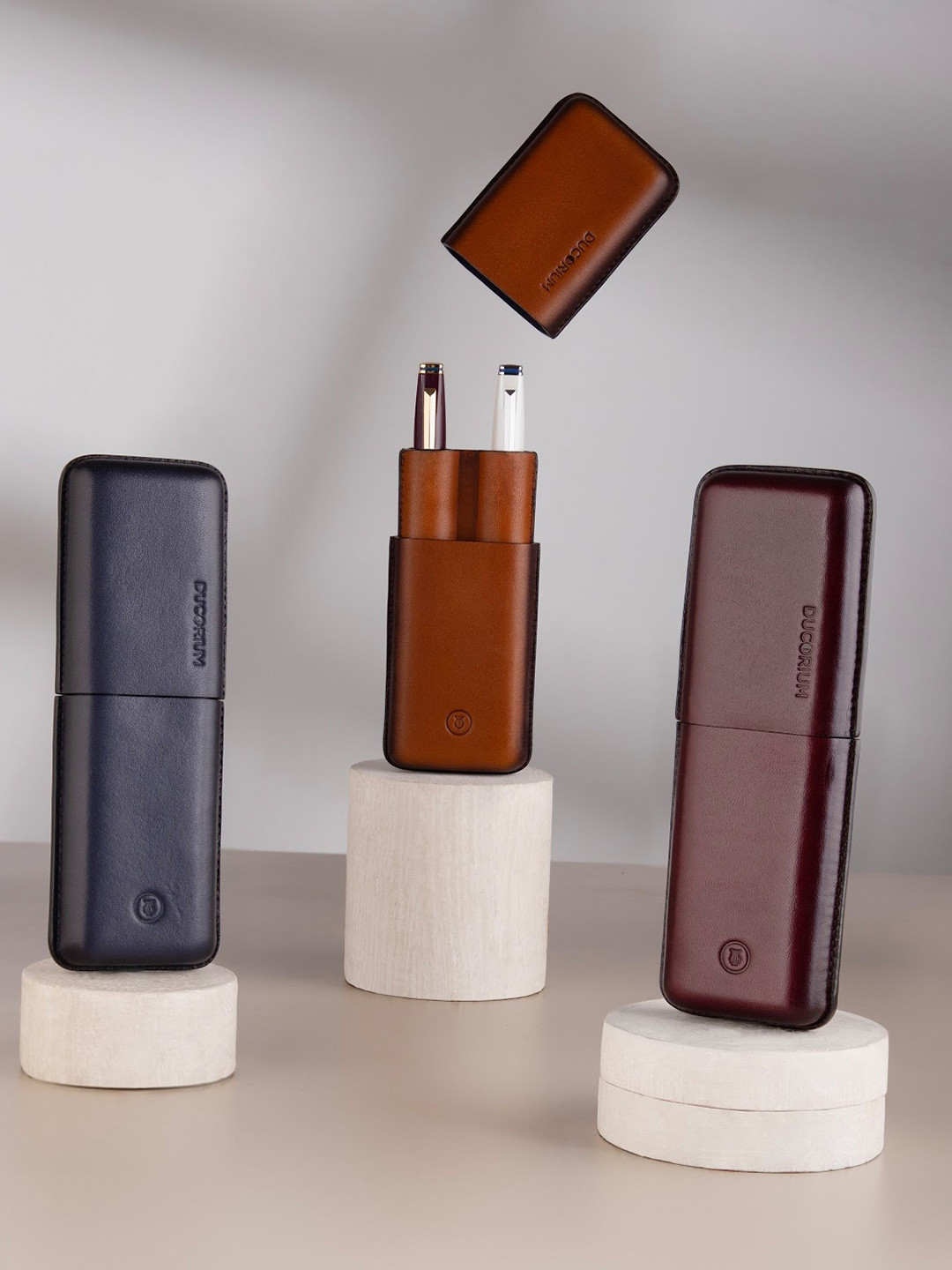 Lapis Bard Bordeaux Ducorium Moulded Pen Case