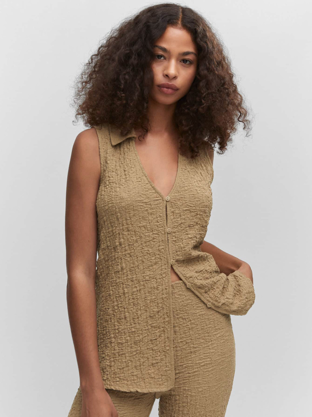 MANGO Textured Longline Top