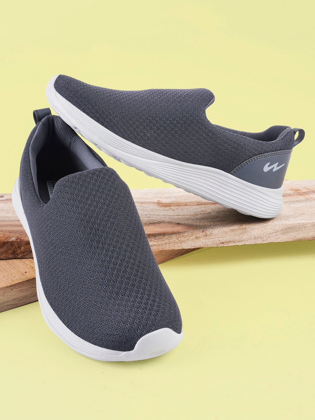 Campus SHUTTLE Men Slip-On Walking Shoe