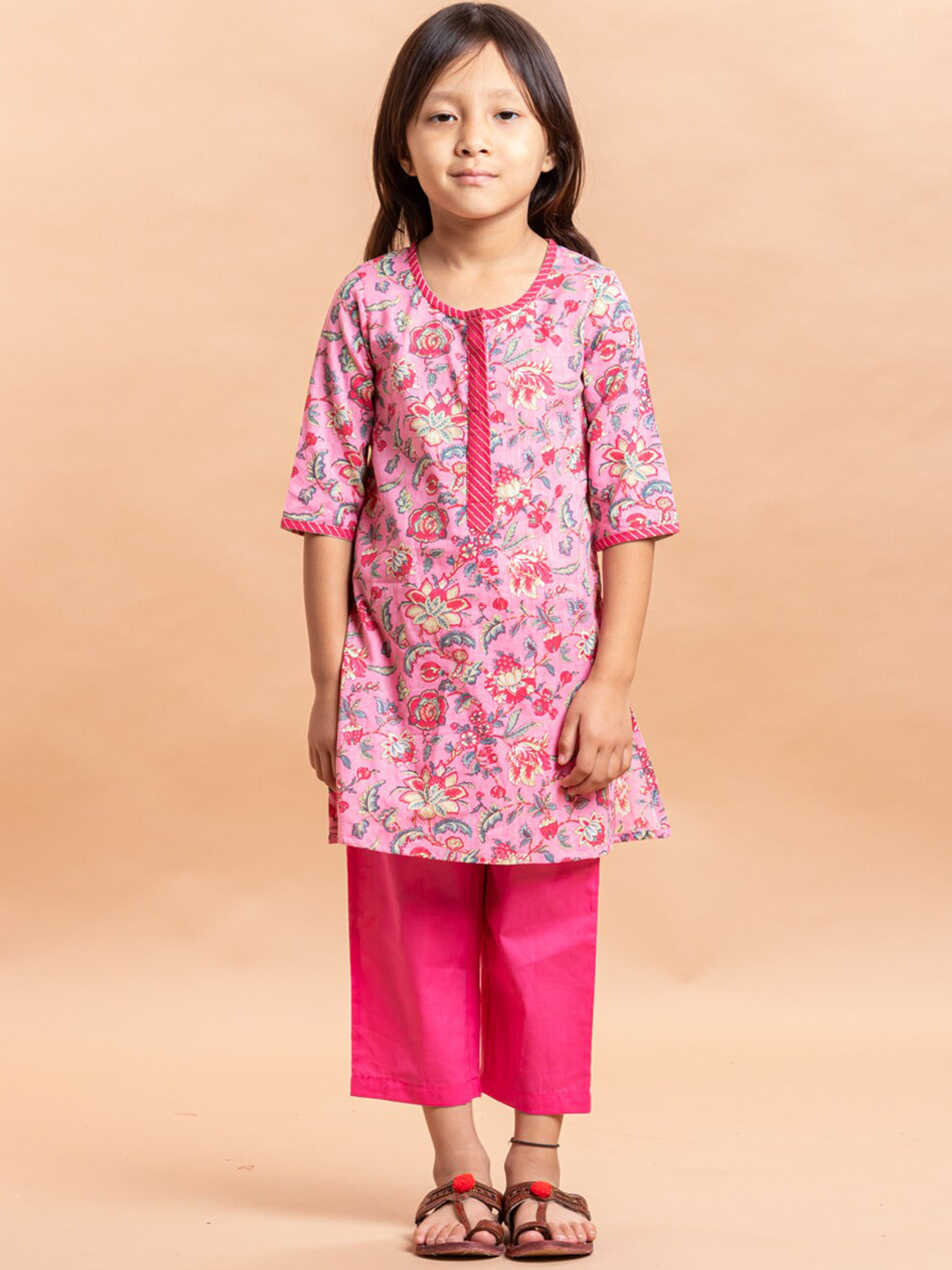 Sangria Girls Floral Jaal Printed Pure Cotton Kurta With Trouser