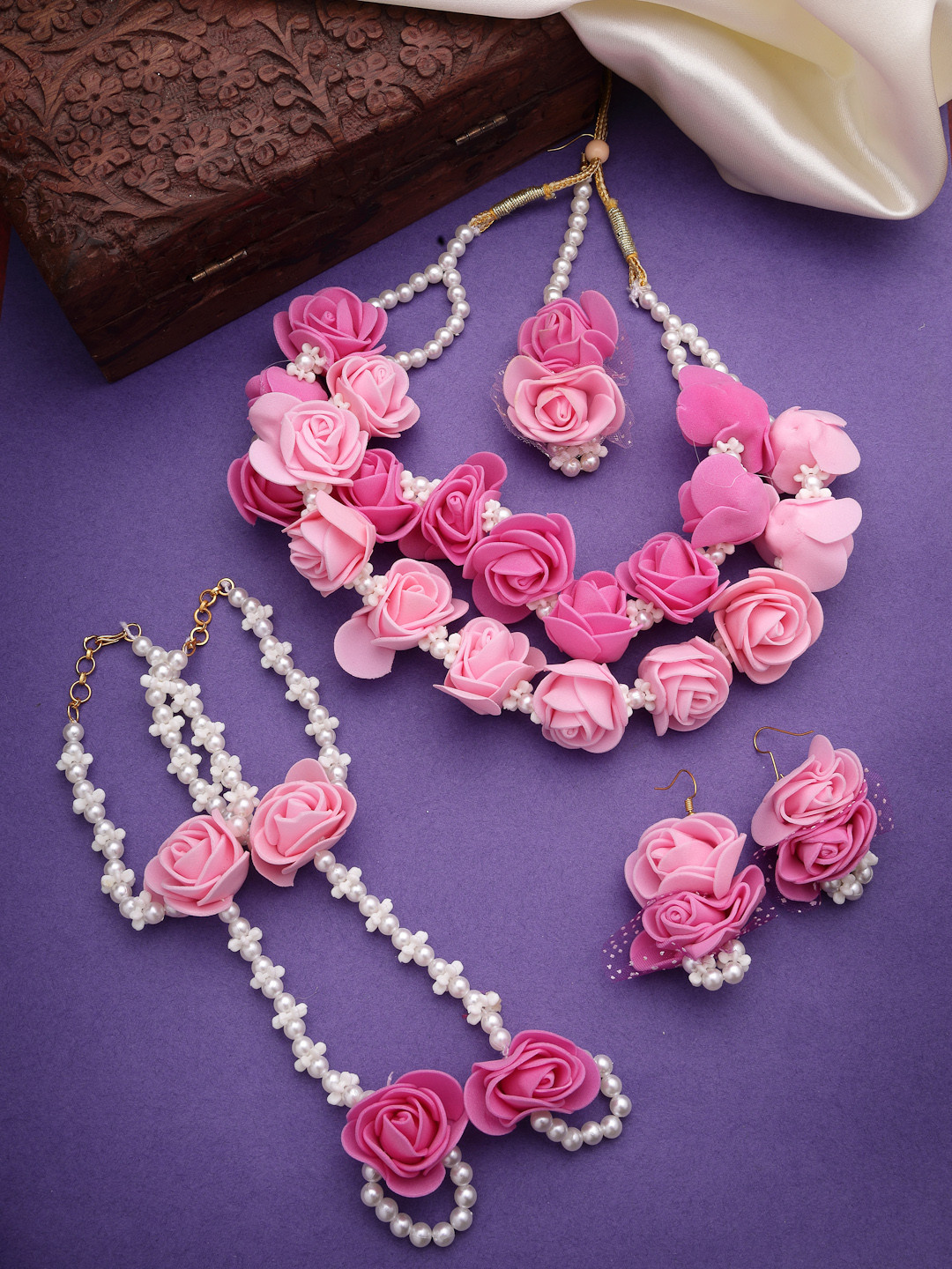Anouk Gold-Plated Beaded Flower Jewellery Set