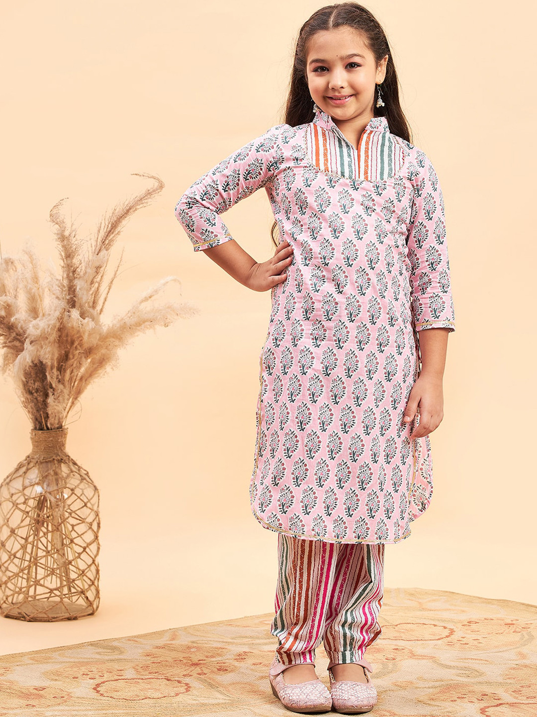 StyloBug Girls Floral Printed Regular Pure Cotton Kurta With Harem Pants