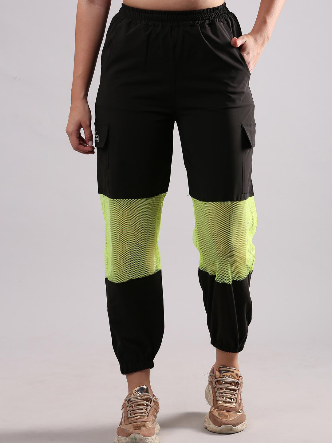 The Dance Bible Women Colorblocked With Mesh Panel Anti Odour Joggers