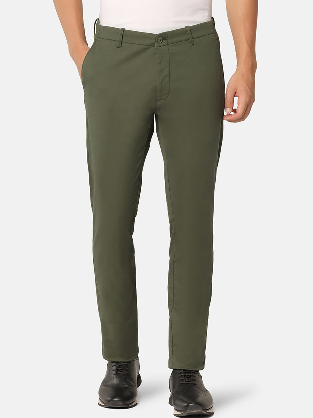 Blackberrys Men B-91 Low-Rise Easy Wash Slim Fit Chinos