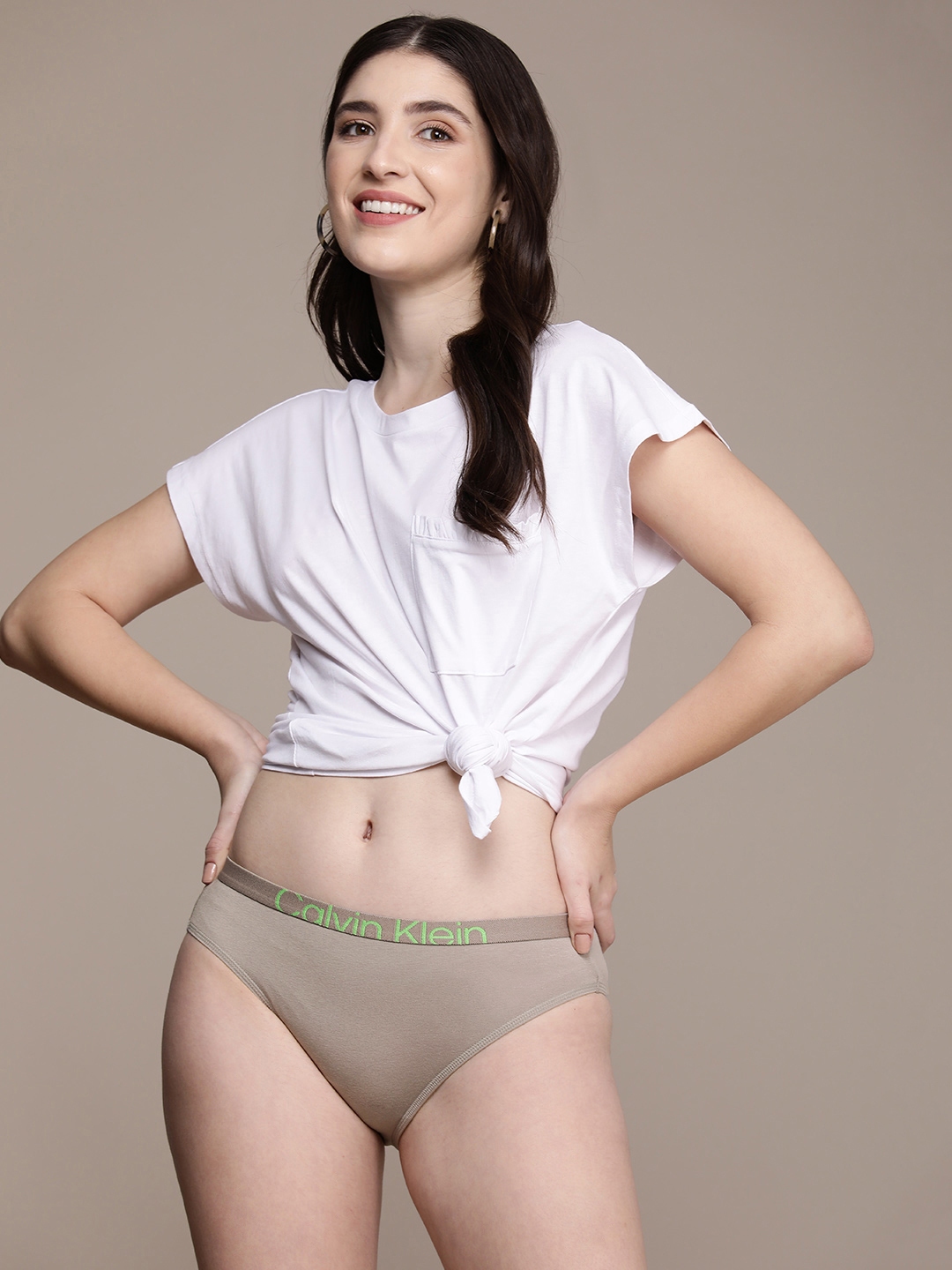 Calvin Klein Underwear Women Mid-Rise Solid Briefs QF7403ADPET