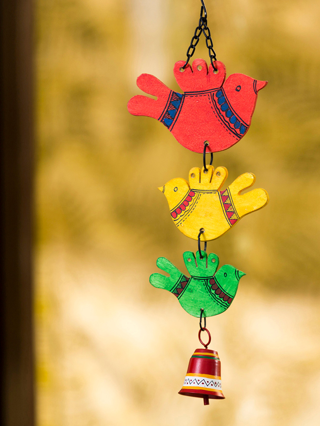 ExclusiveLane Multicoloured Feathered Friends Metal & Wood Hanging Bell Windchimes