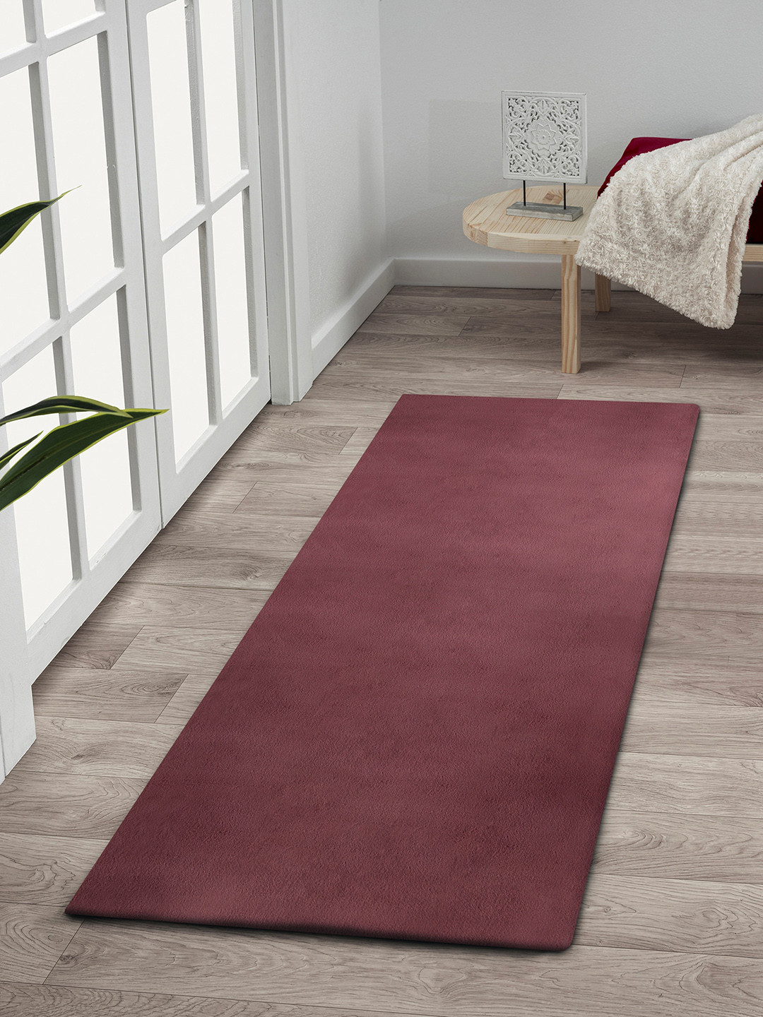 OBSESSIONS Soft Shaggy Red Bedside Floor Runner