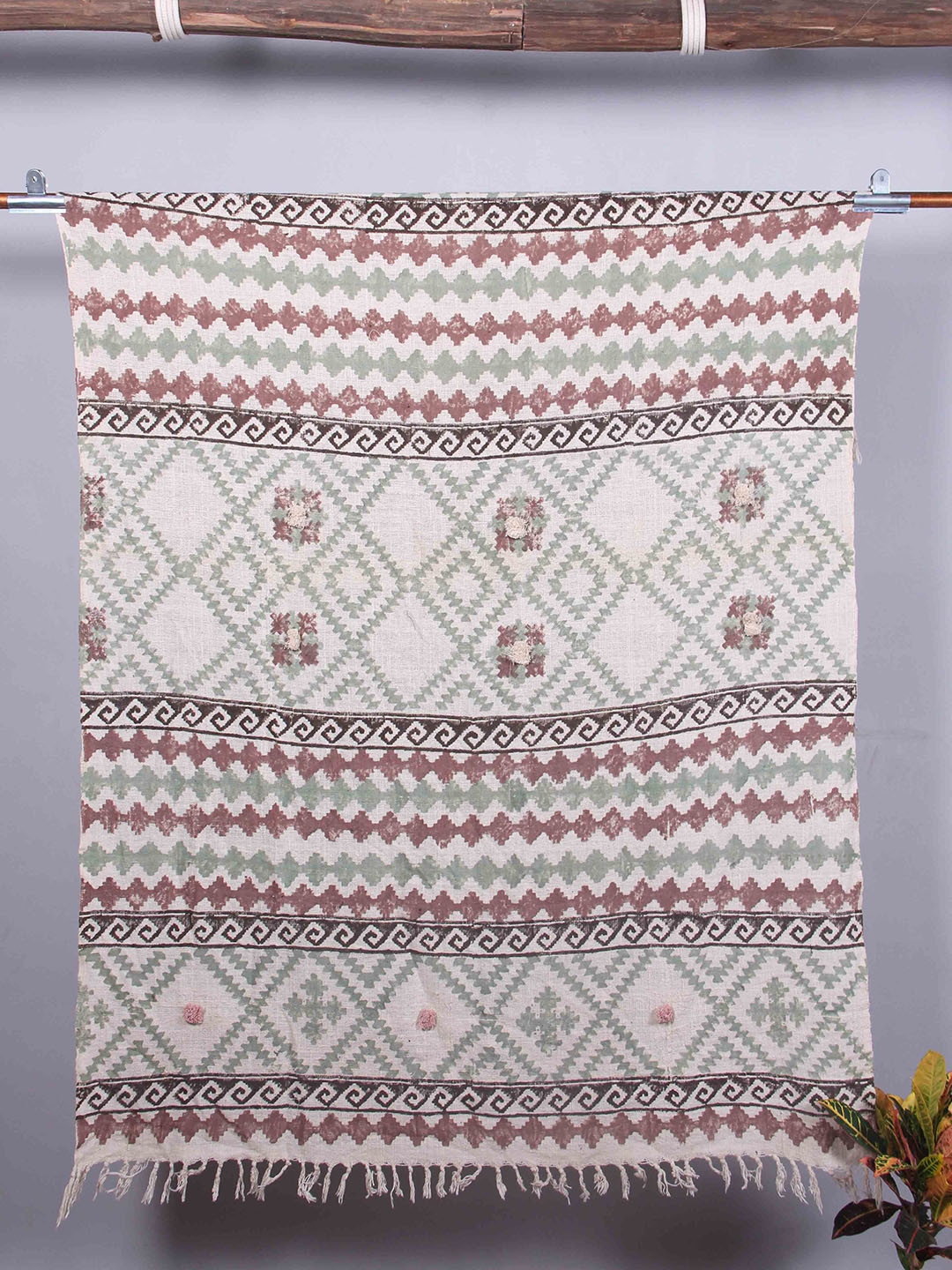 Art Avenue White & Brown Printed Cotton Throw