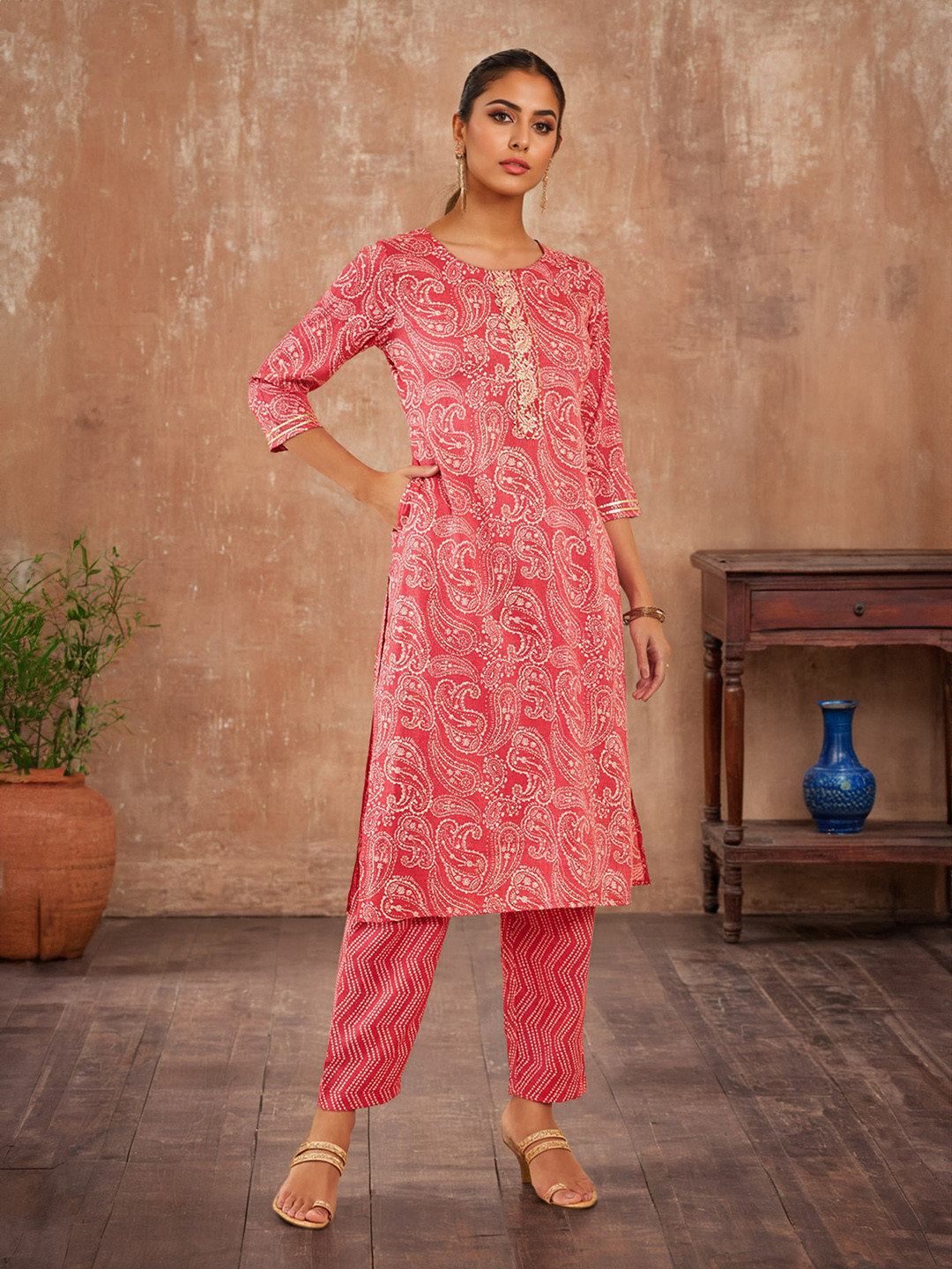Soch Coral Paisley Printed Regular Gotta Patti Kurta With Trousers