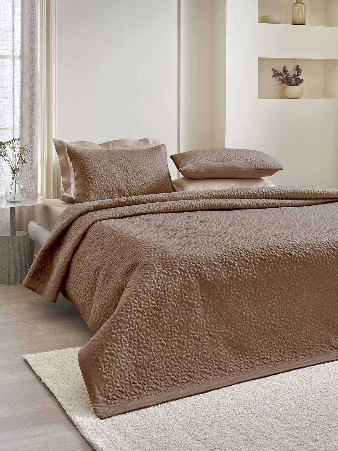 DDecor Brown Embroidered Cotton 210 TC Comforter With 2 Pillow Covers