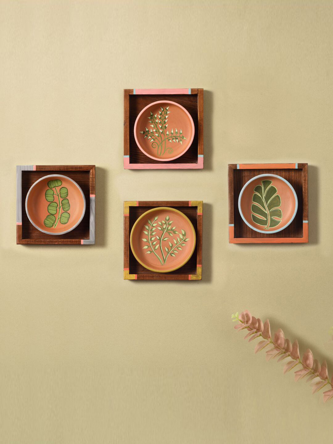 AAKRITI ART CREATIONS Nature's leaf Wood Floral Matte Hall 4Pcs Wall Hangings-6.5In