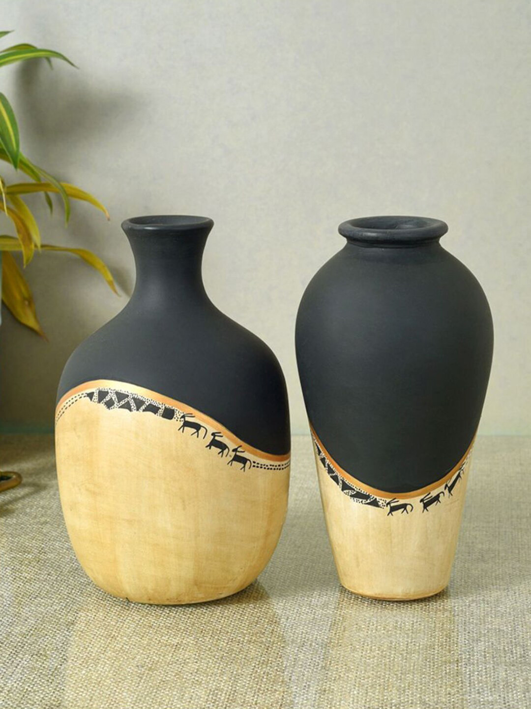 AAKRITI ART CREATIONS Beige & Black 2 Pieces Midnight's Secret Small Vases