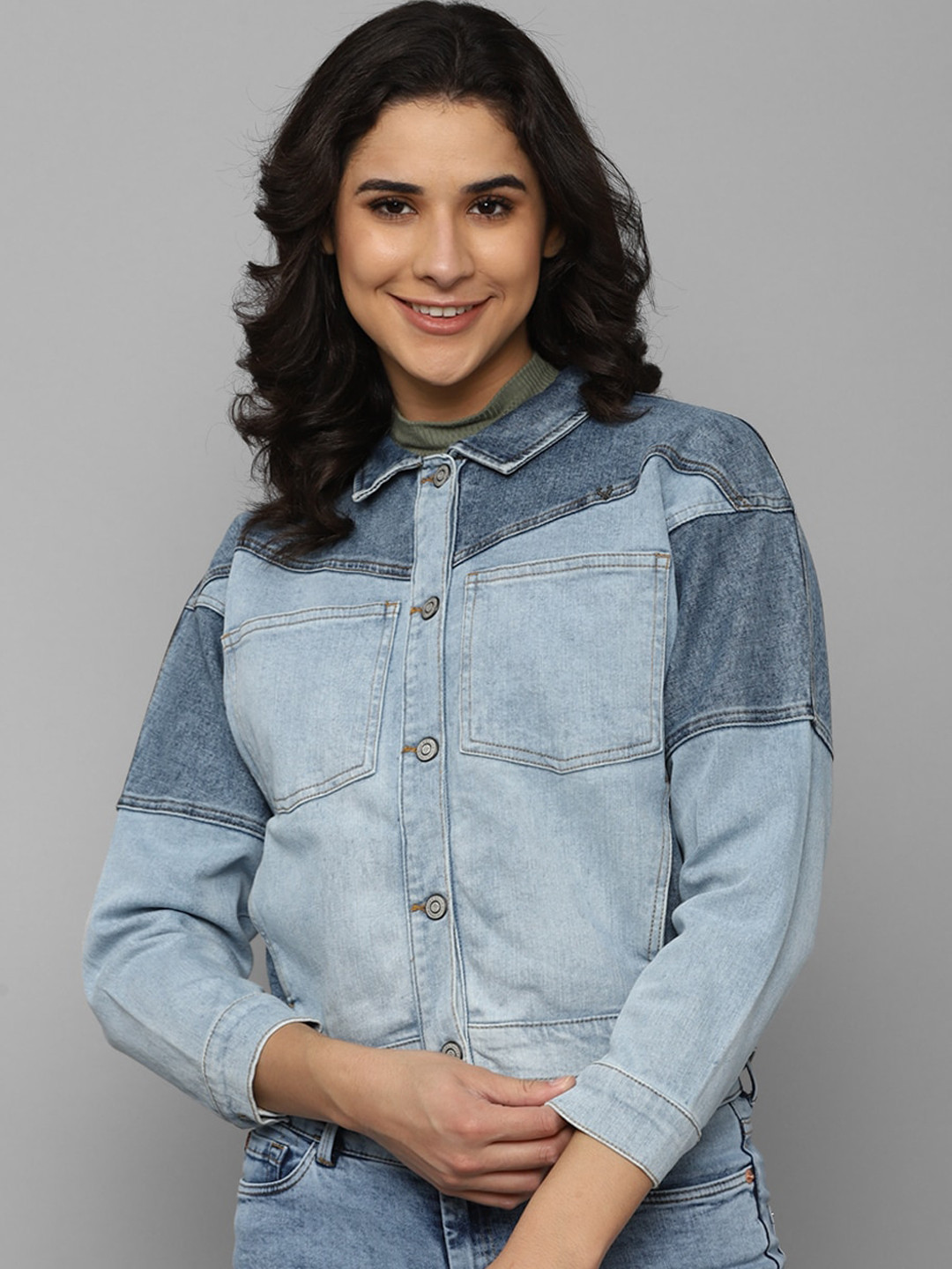Allen Solly Woman Colourblocked Crop Open Front Denim Shrug
