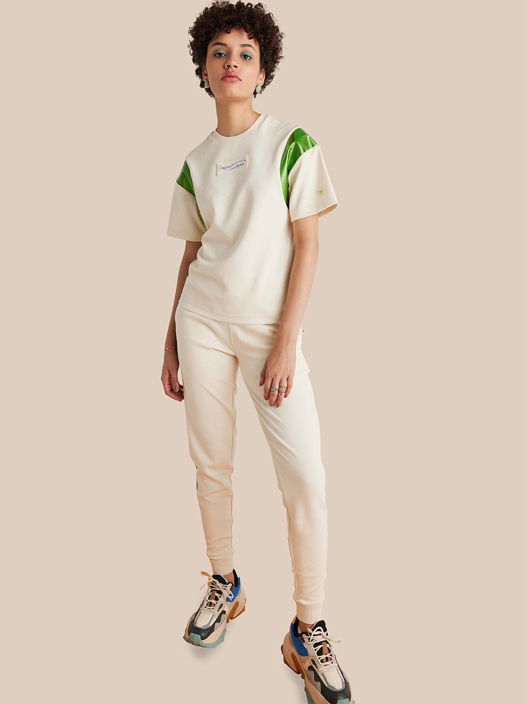 Muvazo Women Custom Straight Fit Jogger