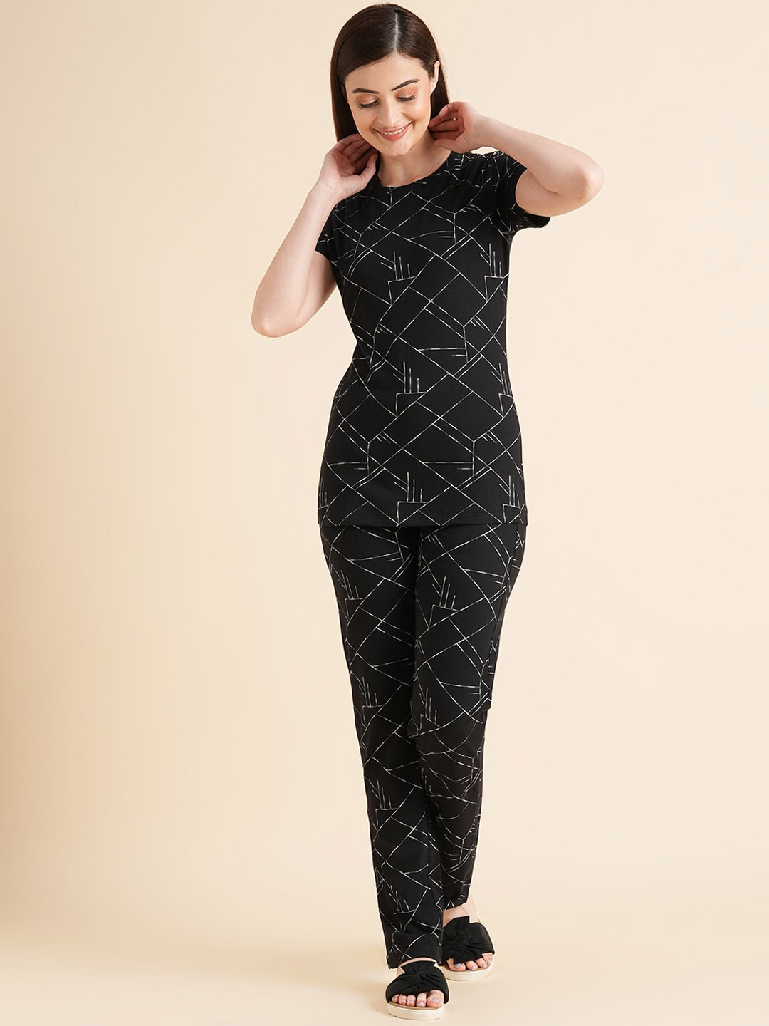 Sweet Dreams Black & White Abstract Printed Pure Cotton Night Suits