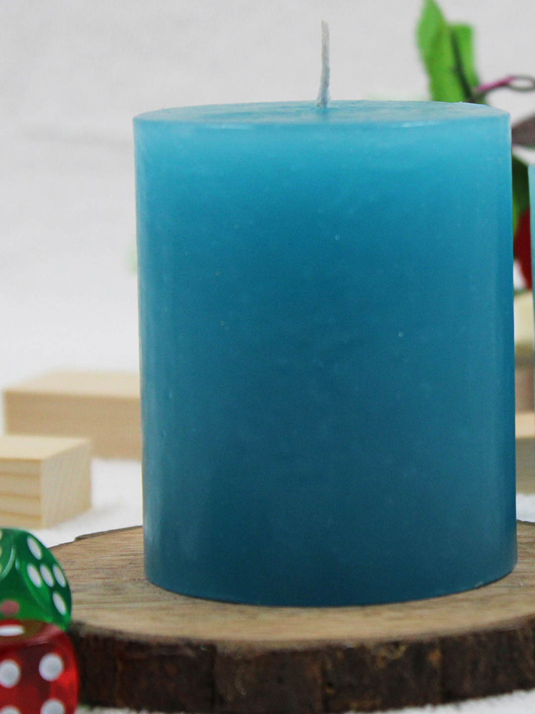 atorakushon 2Pcs Scented 1 Wick Cool Water Solid Geometric Regular Pillar Candles