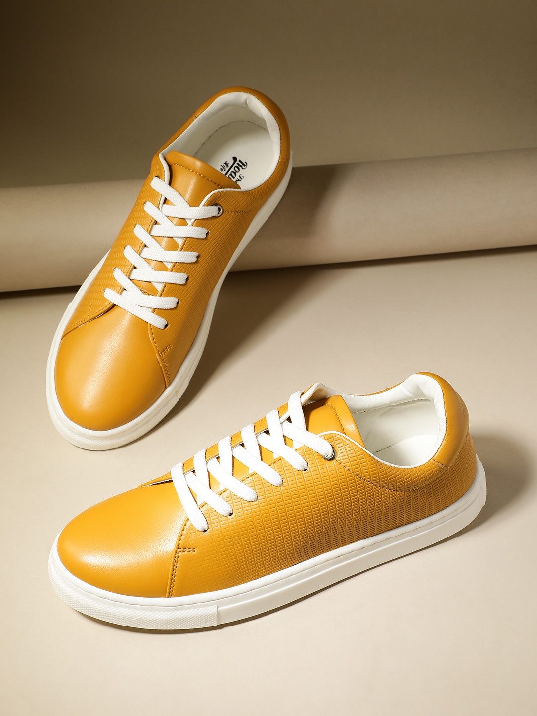 The Roadster Lifestyle Co. Women Snake Skin Textured Round-Toe Everyday Sneakers