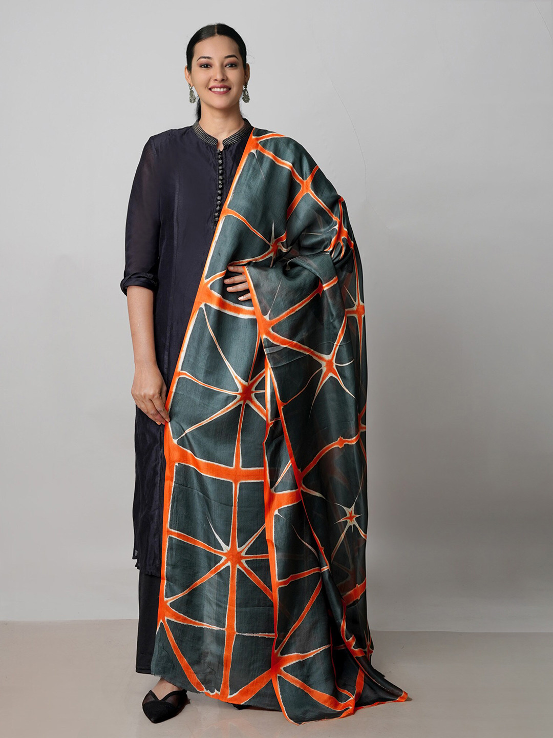 Unnati Silks Geometric Tie and Dye Dupatta