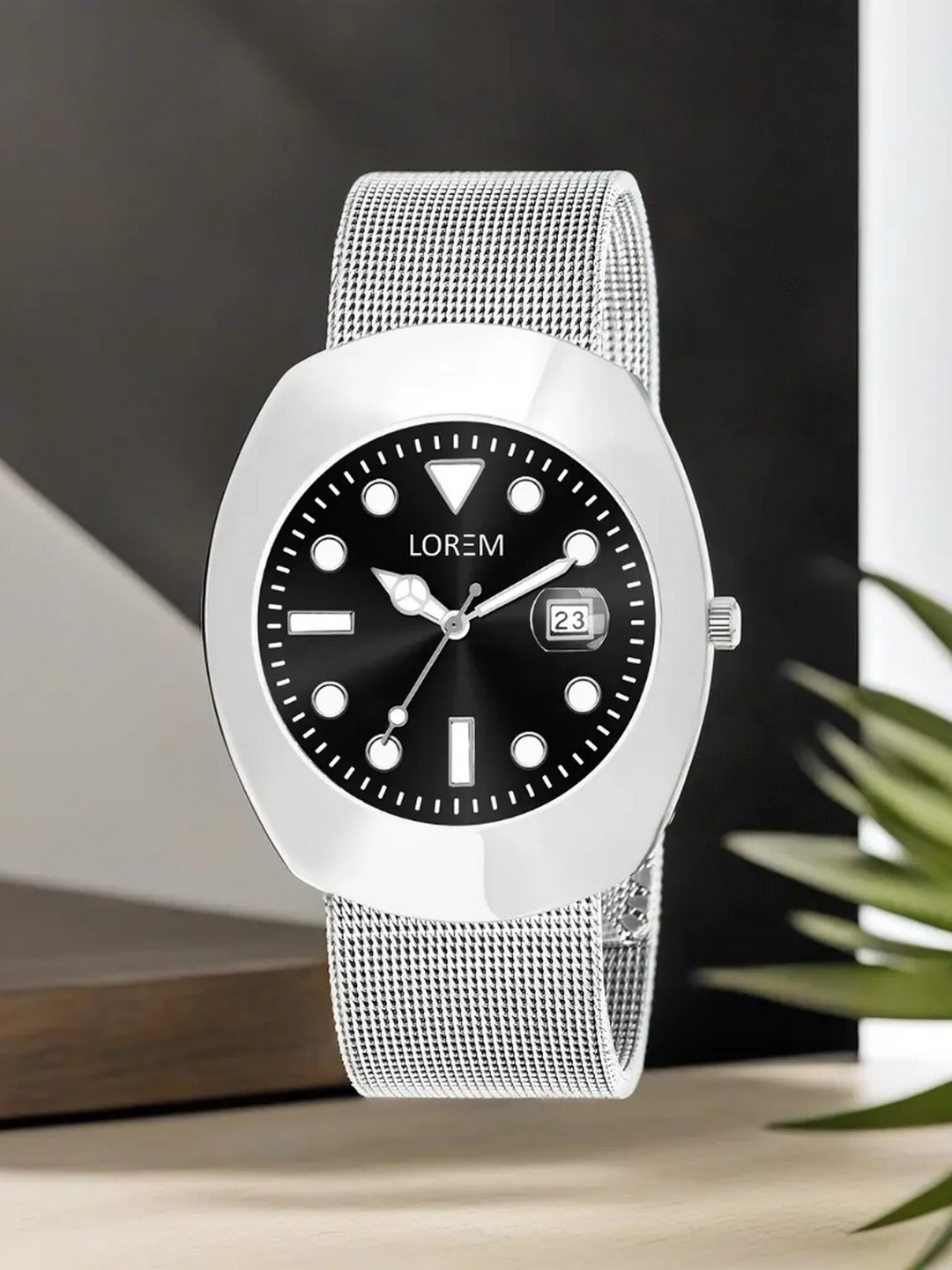 LOREM Men Round Dial Water Resistance Analogue Watch LR141
