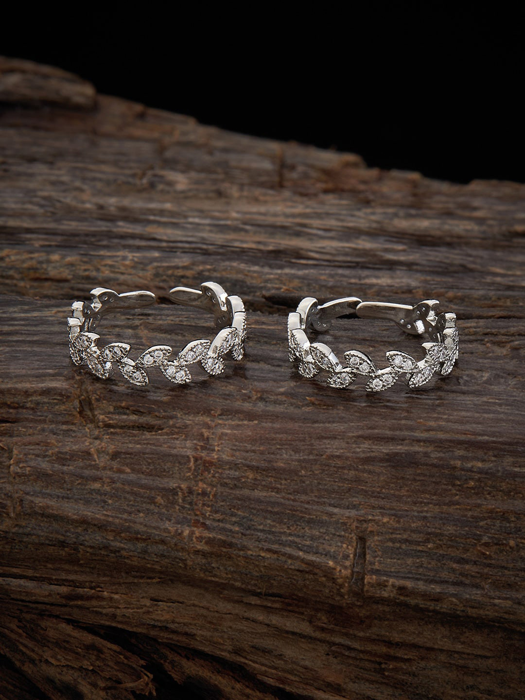 Kushal's Fashion Jewellery Set Of 2 Rhodium-Plated Zircon Studded Toe Rings