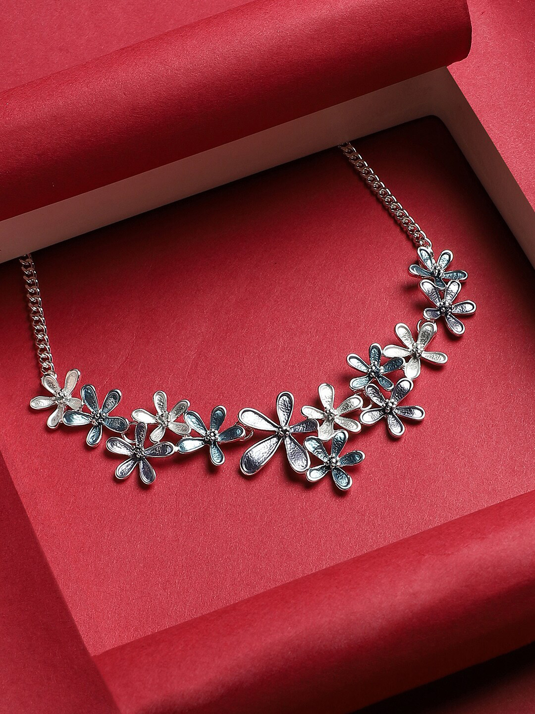 SOHI Flora Minimal Necklace