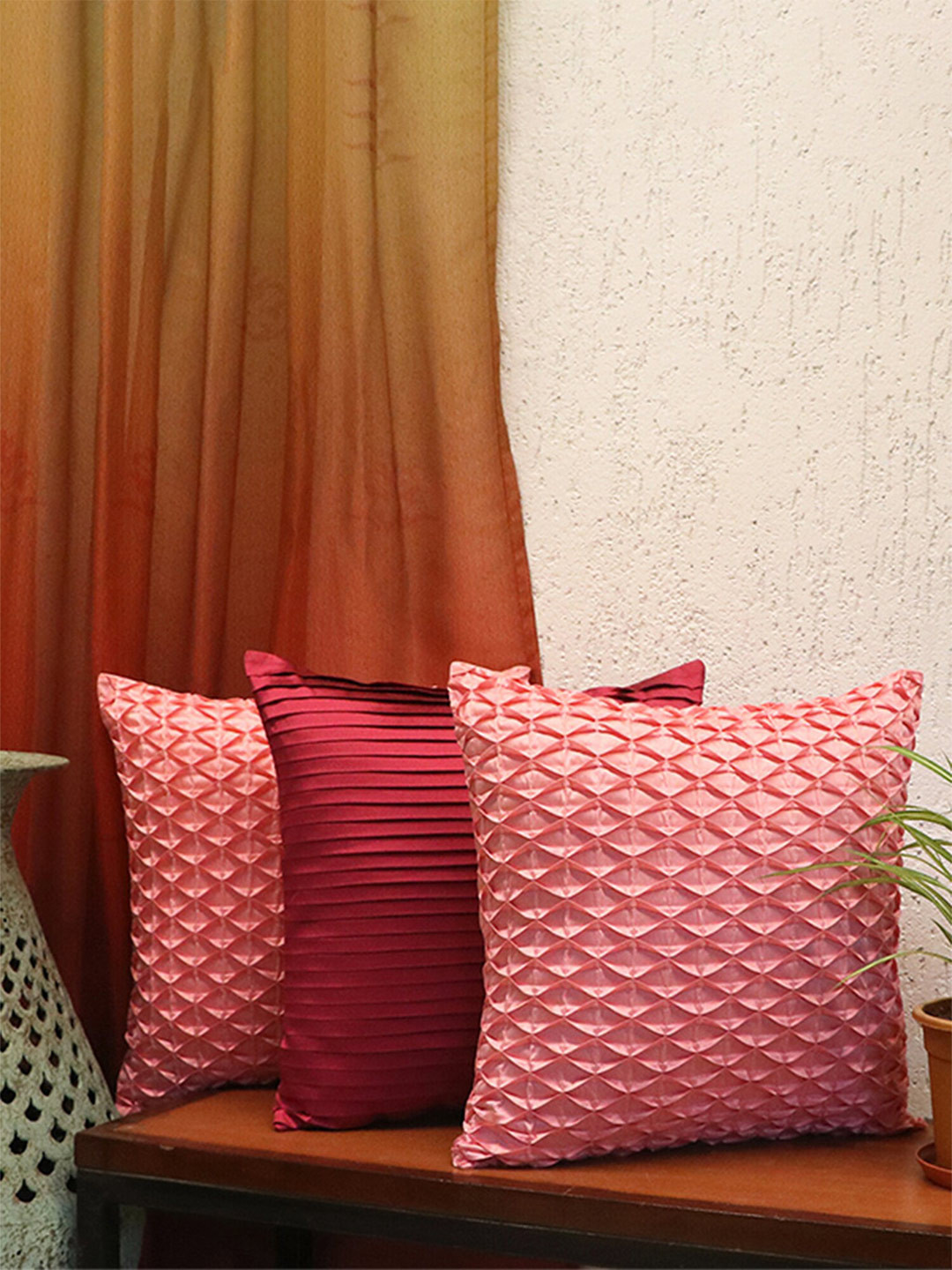 ZEBA Red & Pink 3 Pieces Geometric Square Cushion Covers