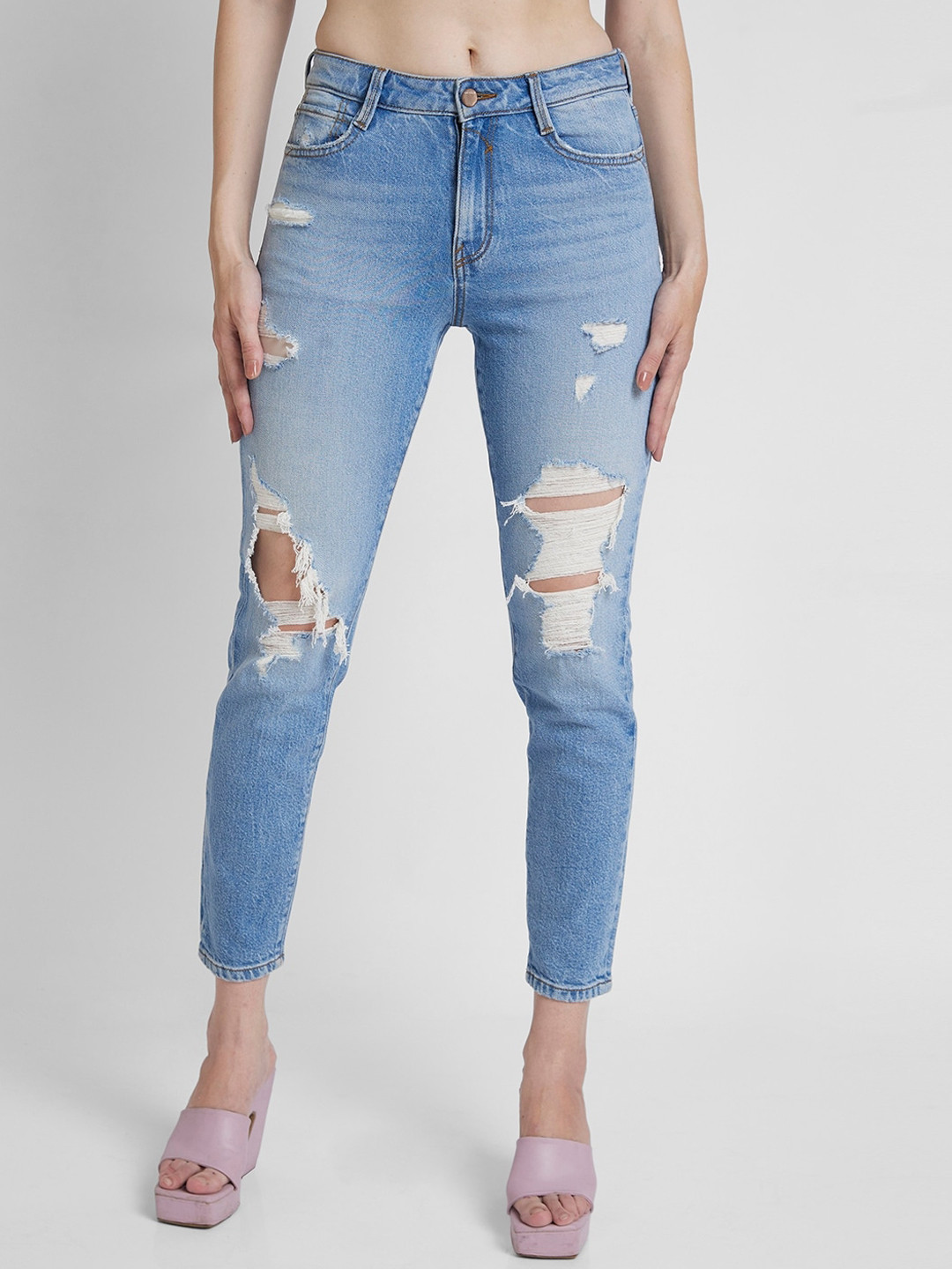 SPYKAR Women Mom Fit Mildly Distressed Light Fade Stretchable Jeans