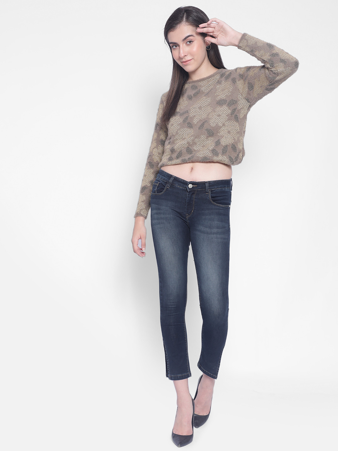 Crimsoune Club Women Mid-Rise Slim Fit Heavy Fade Stretchable Jeans With Side Slits