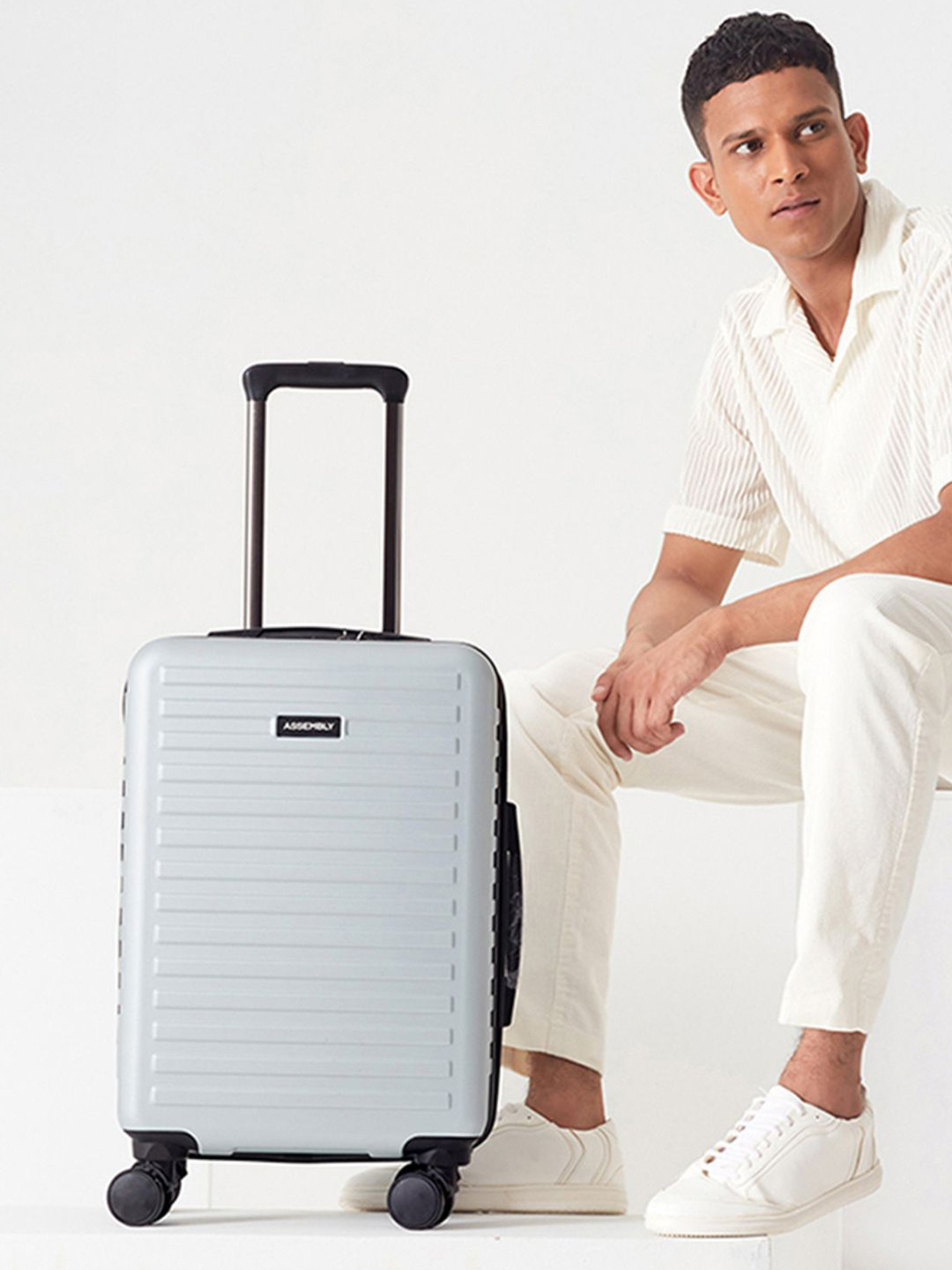 Assembly Silver Small Hard Cabin Trolley Bag for Flight Travel - 40L