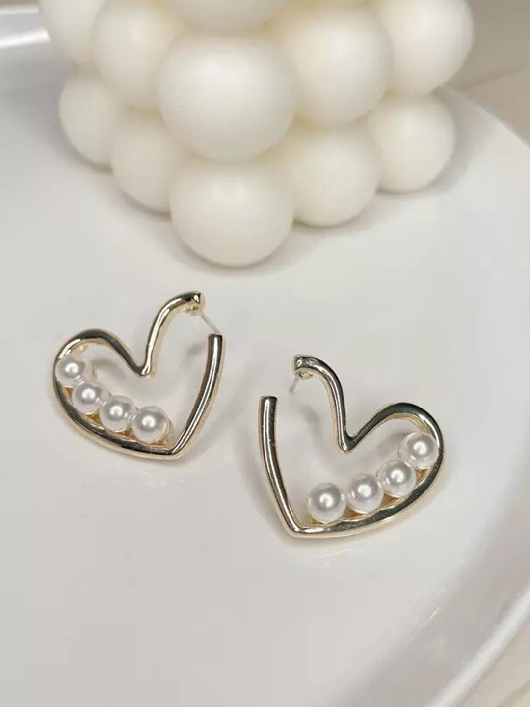 Pinapes Gold-Plated Heart Shaped Beaded Studs Earrings
