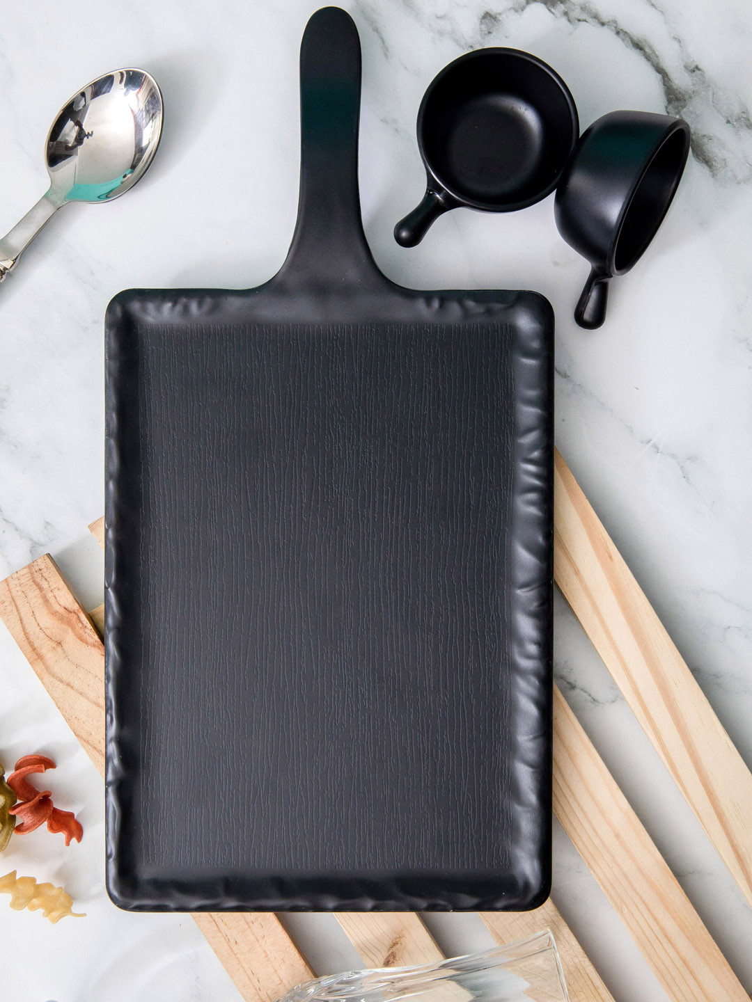 Servewell Black 3 Pieces Melamine Rectangular Matte Handle Platter and Rnd Scoop