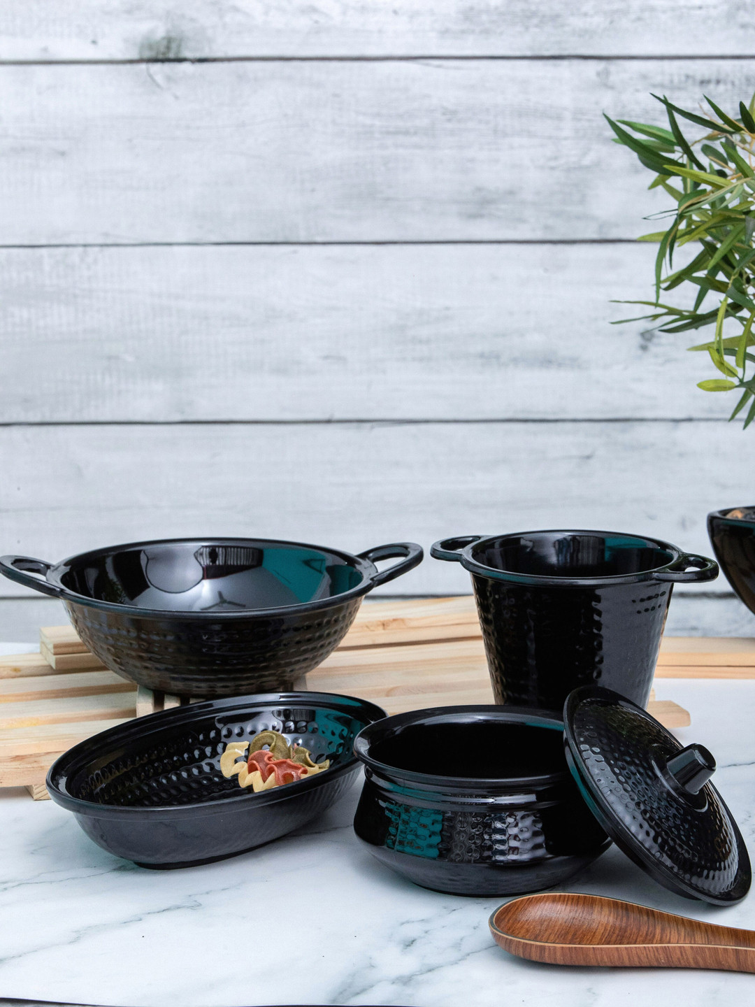 Servewell 5-Pcs Black Textured Melamine Food Platter