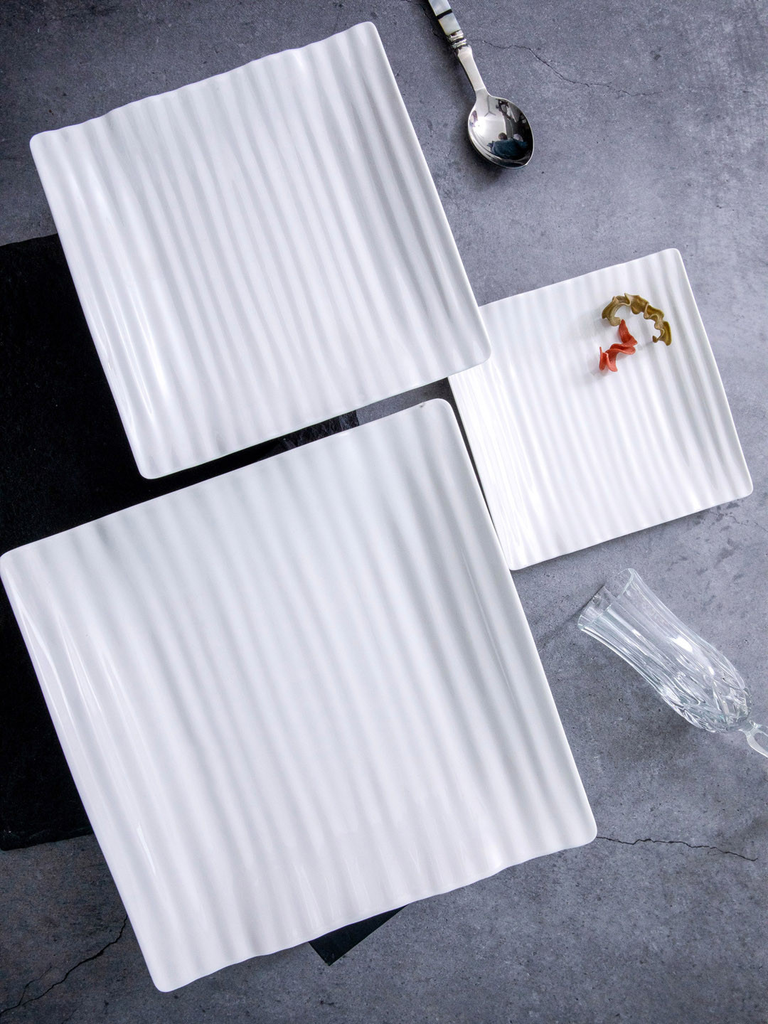 Servewell White 3-Pieces Textured Melamine Food Platter